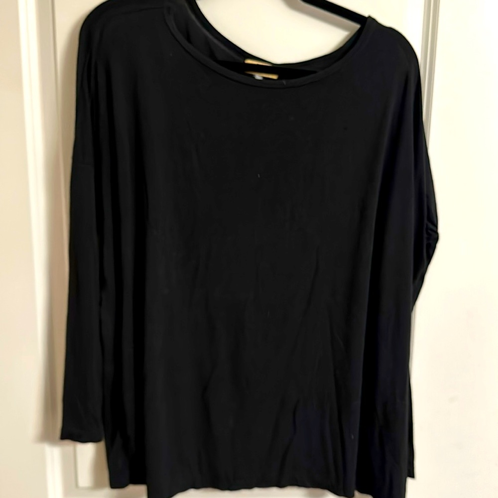 ✨Black Piko T✨